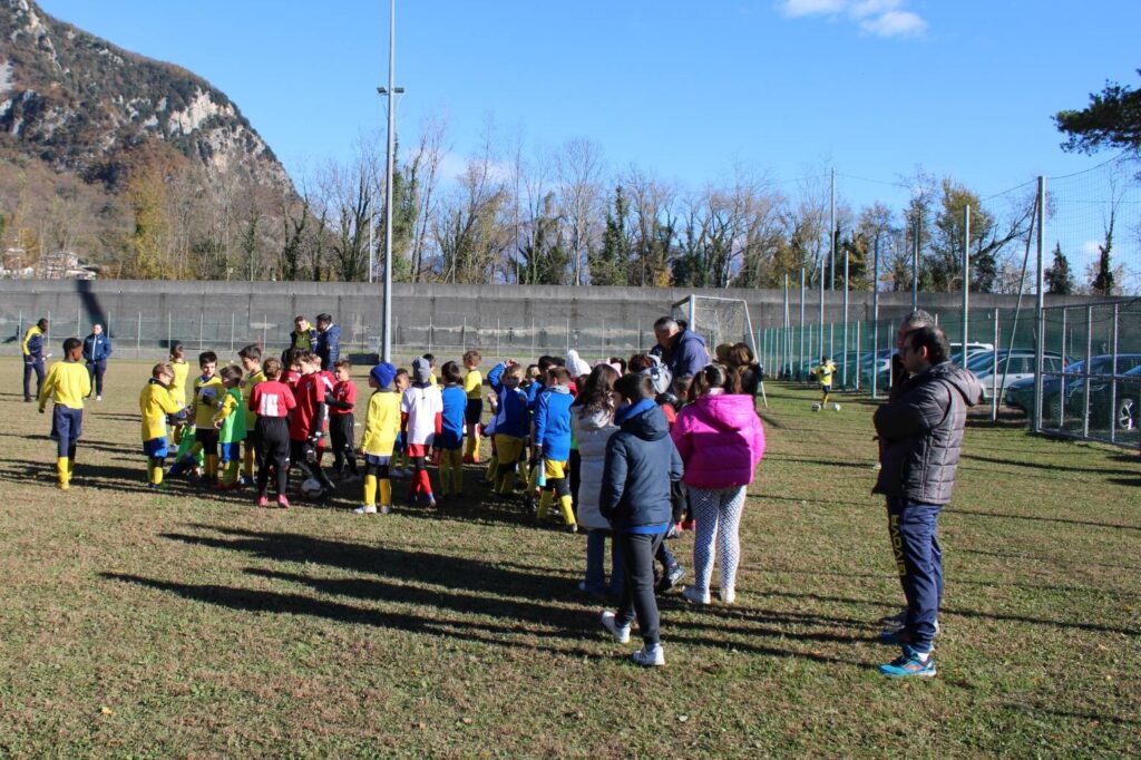 raduno piccoli amici e primi calci a cornino