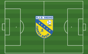 Campo da calcio con logo Arzino